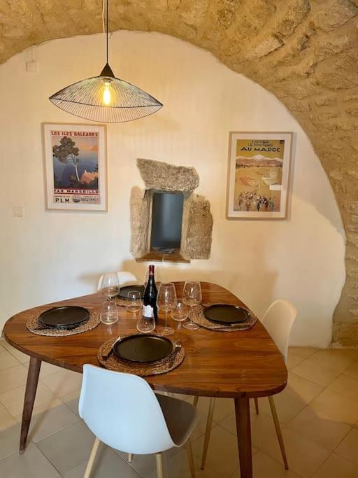 Charmante Maison De Village Au Pied Du Luberon Cabrieres-d'Aigues Екстер'єр фото